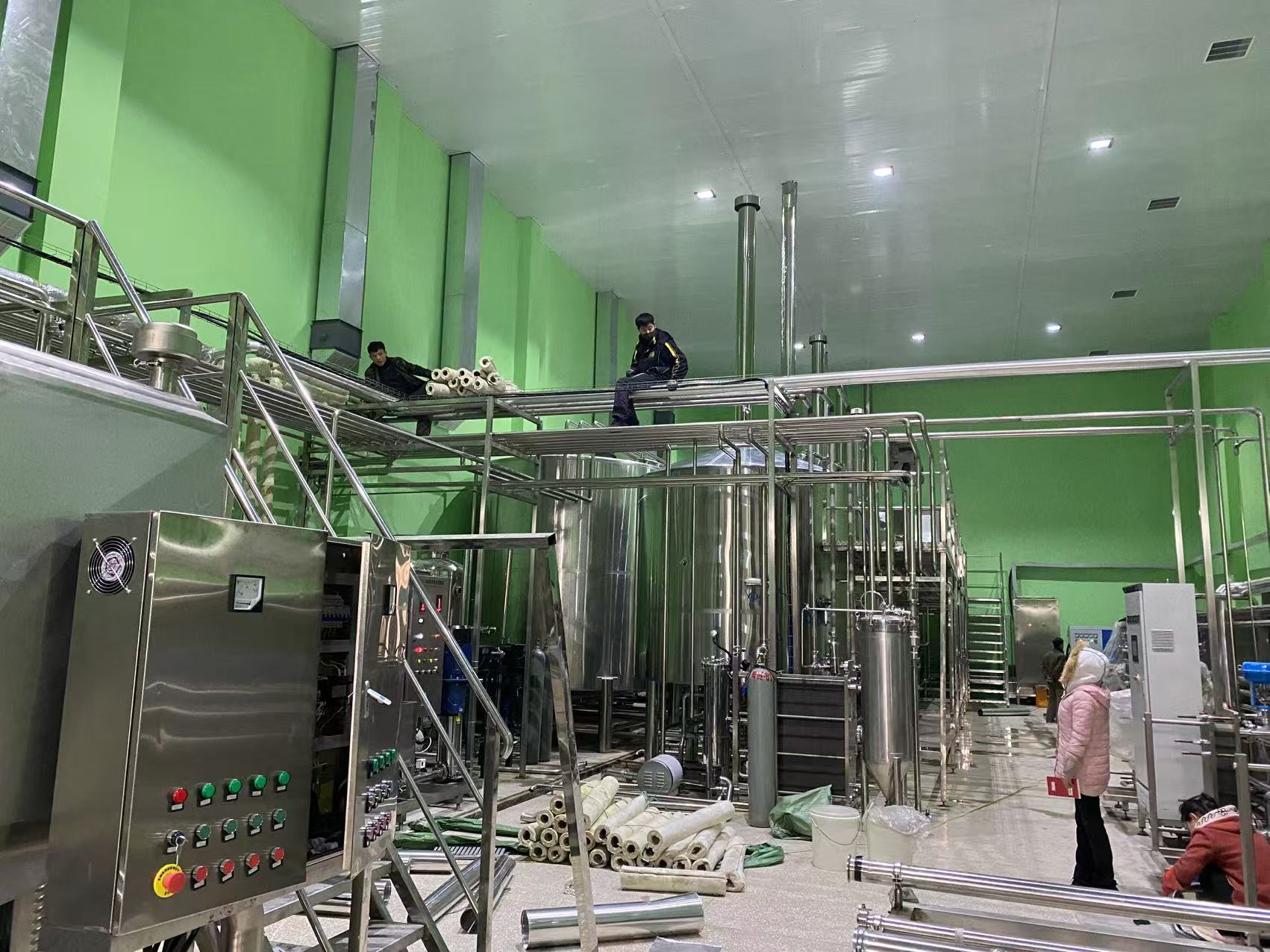 云南精酿啤酒设备厂—精酿啤酒设备制造：传承工艺与创新科技的交融